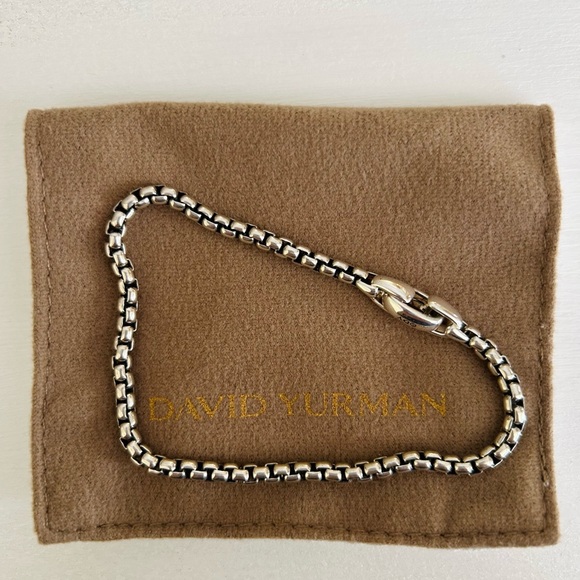 David Yurman BOX CHAIN BRACELET
Sterling Silver, 3.6mm - Picture 4 of 4